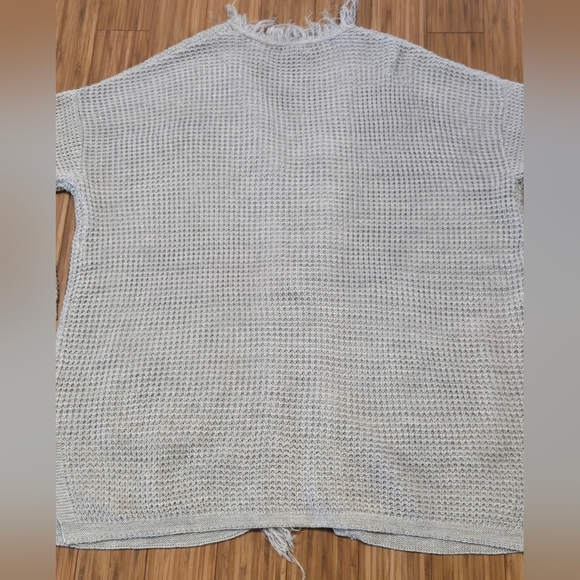 NWT Maurices Fringed Open-Front Gray Sweater - Picture 10 of 11